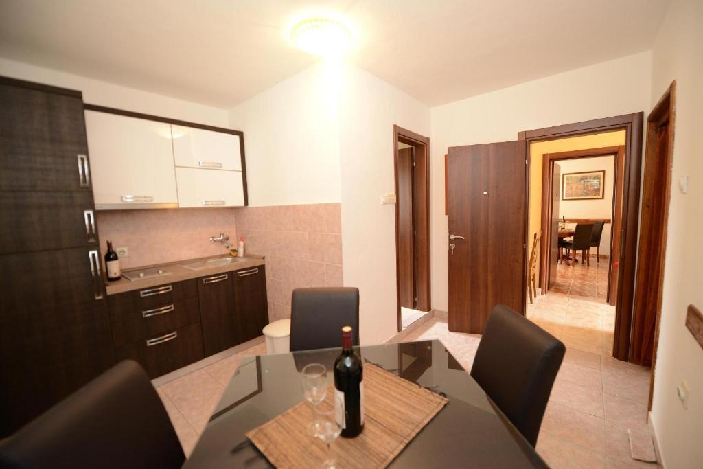 Apartments Jovanovic - Alkima Kotor Exterior photo